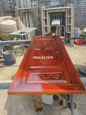 Cửa sắt bằng tôn quạt lớn. Cần cắt tôn xin liên hệ 0934.63.7879 - 0939.509.636
