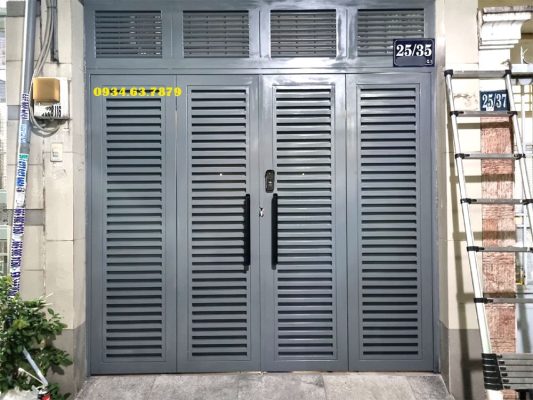 Mẫu cửa cổng sắt đẹp 2024