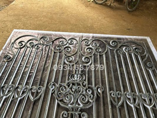 Phôi hàng rào sắt đặc trơn vuông 14