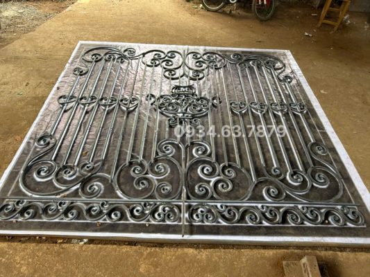 Phôi hàng rào sắt đặc trơn vuông 14