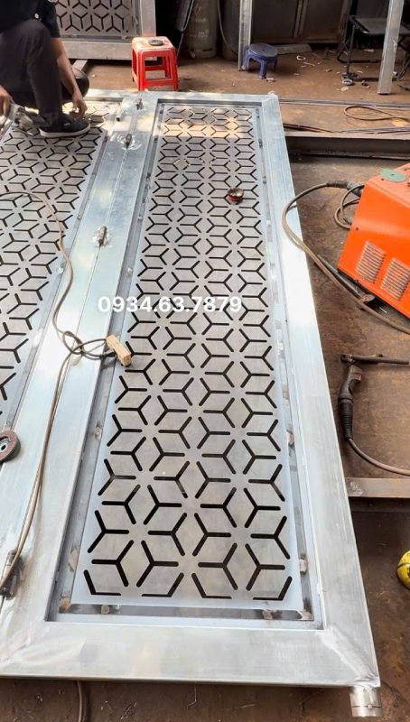 Làm cổng sắt cnc tại xưởng Cơ khí Tâm Đức