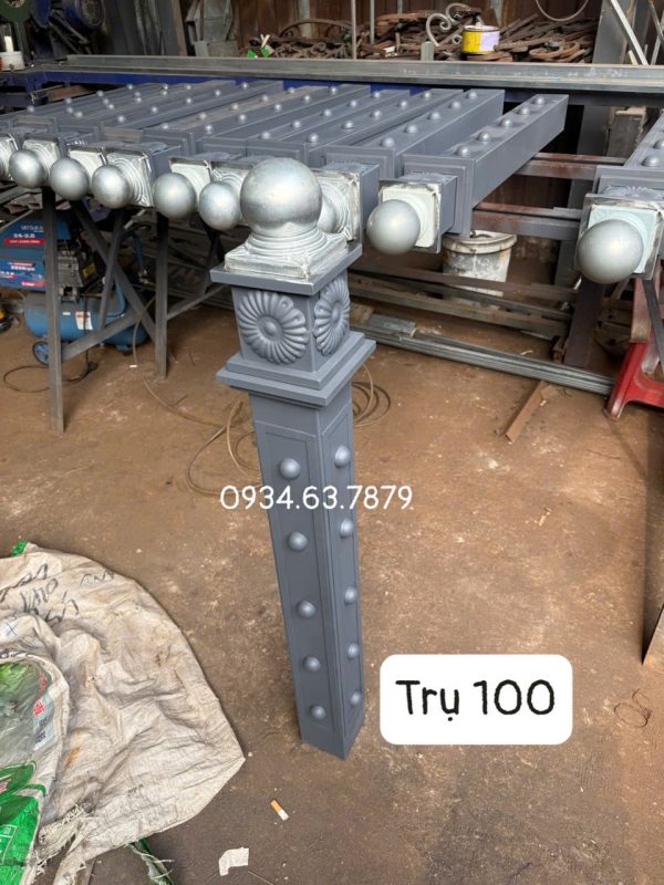 Trụ sắt hộp 100