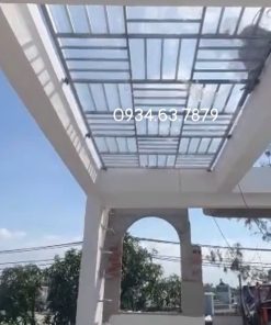 Khung sắt bảo vệ