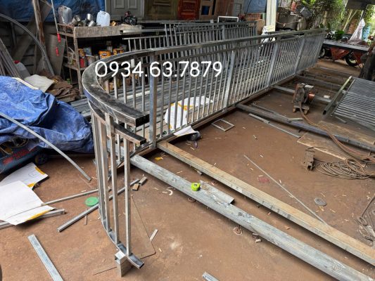 1 đầu giật cấp, 1 đầu lượn