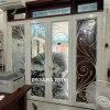 Khung sắt bảo vệ bên trong cửa nhôm