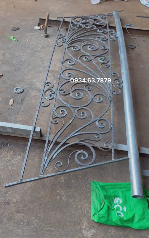 Lan can sắt mỹ thuật dáng cong