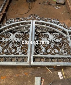 Cổng sắt mỹ thuật hoàn thiện thô